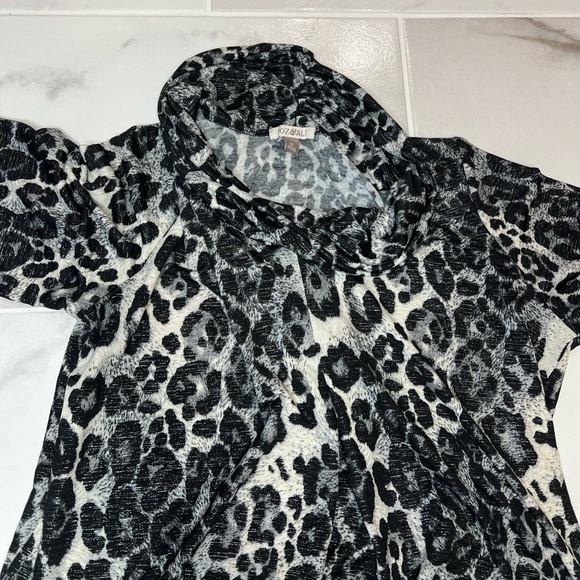 𝅺Rod & Ali tunic top - Picture 6 of 9